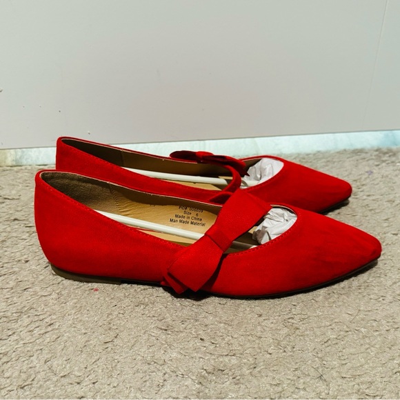 Pretty Journee Collection size 7 red bow strap slip on shoes women new - Picture 3 of 6